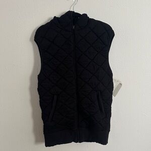 Black hooded vest
